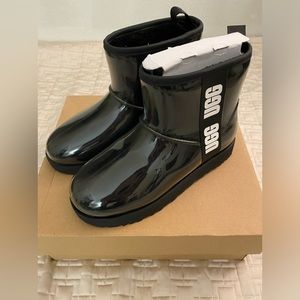 UGG Women’s Classic Clear Mini Waterproof Cold Weather Winter Boots